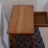 Side table feet spindle