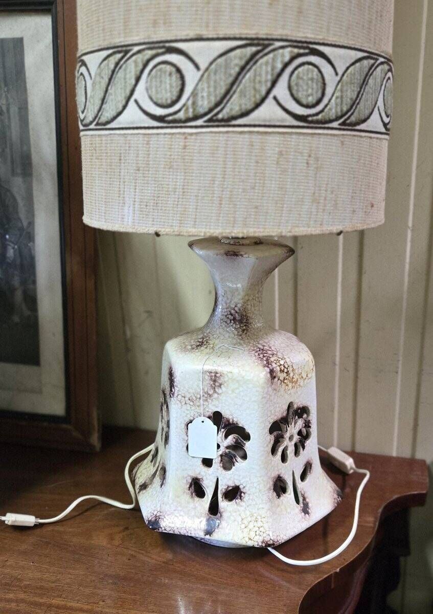 Very large ceramic lamp / floor lamp from the Art Deco period.