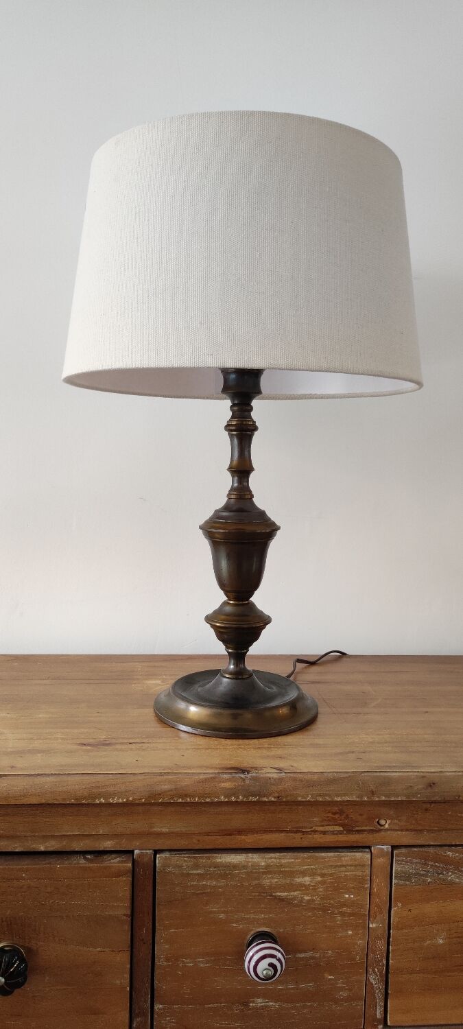 Lamp to table in red copper