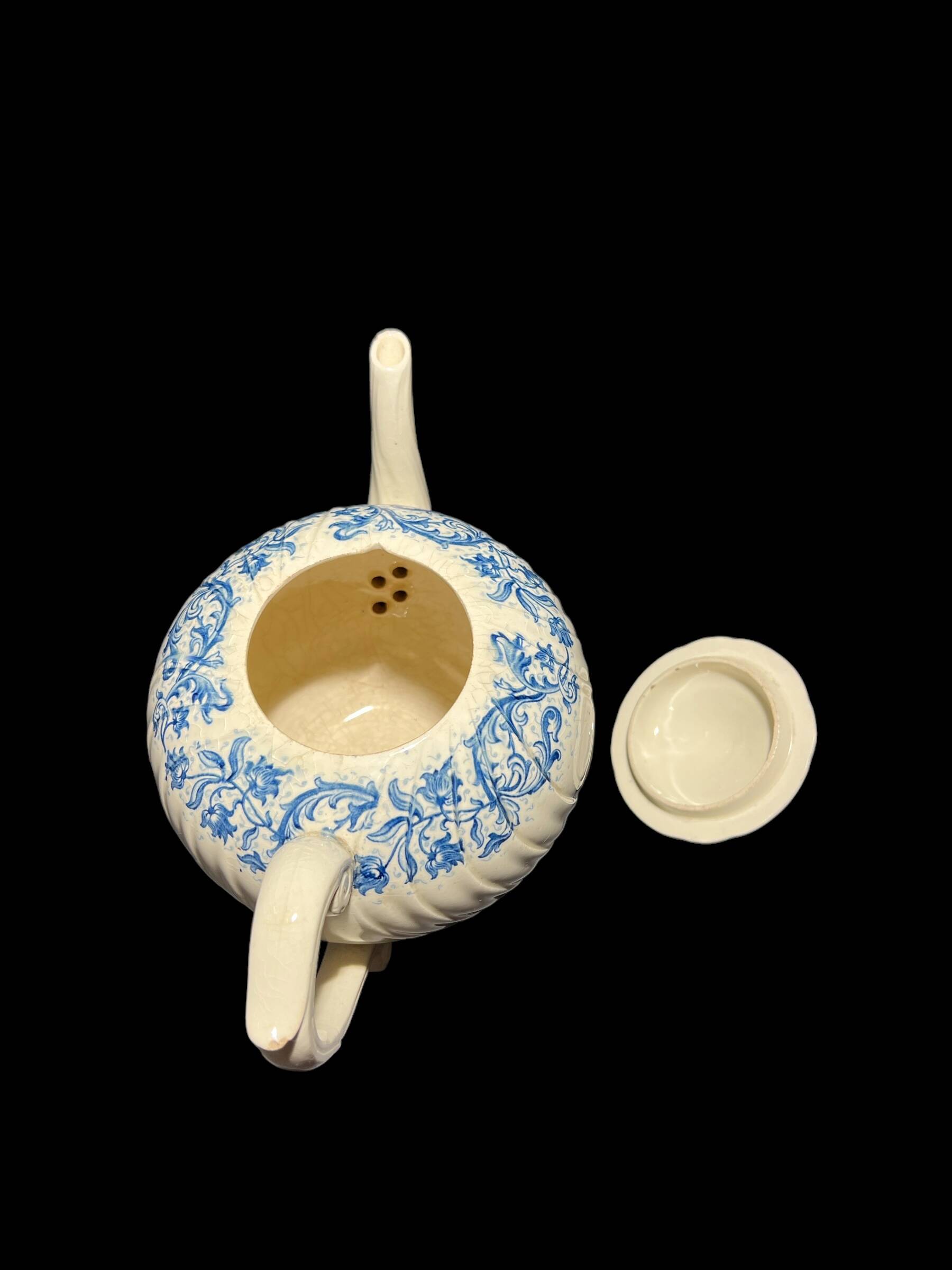 Gien porcelain teapot