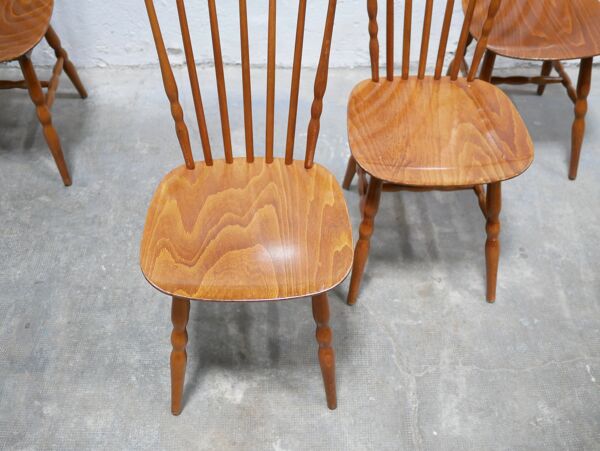 Chaise vintage Tacoma par les éditions Baumann