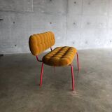 Upholstered bench with tufting