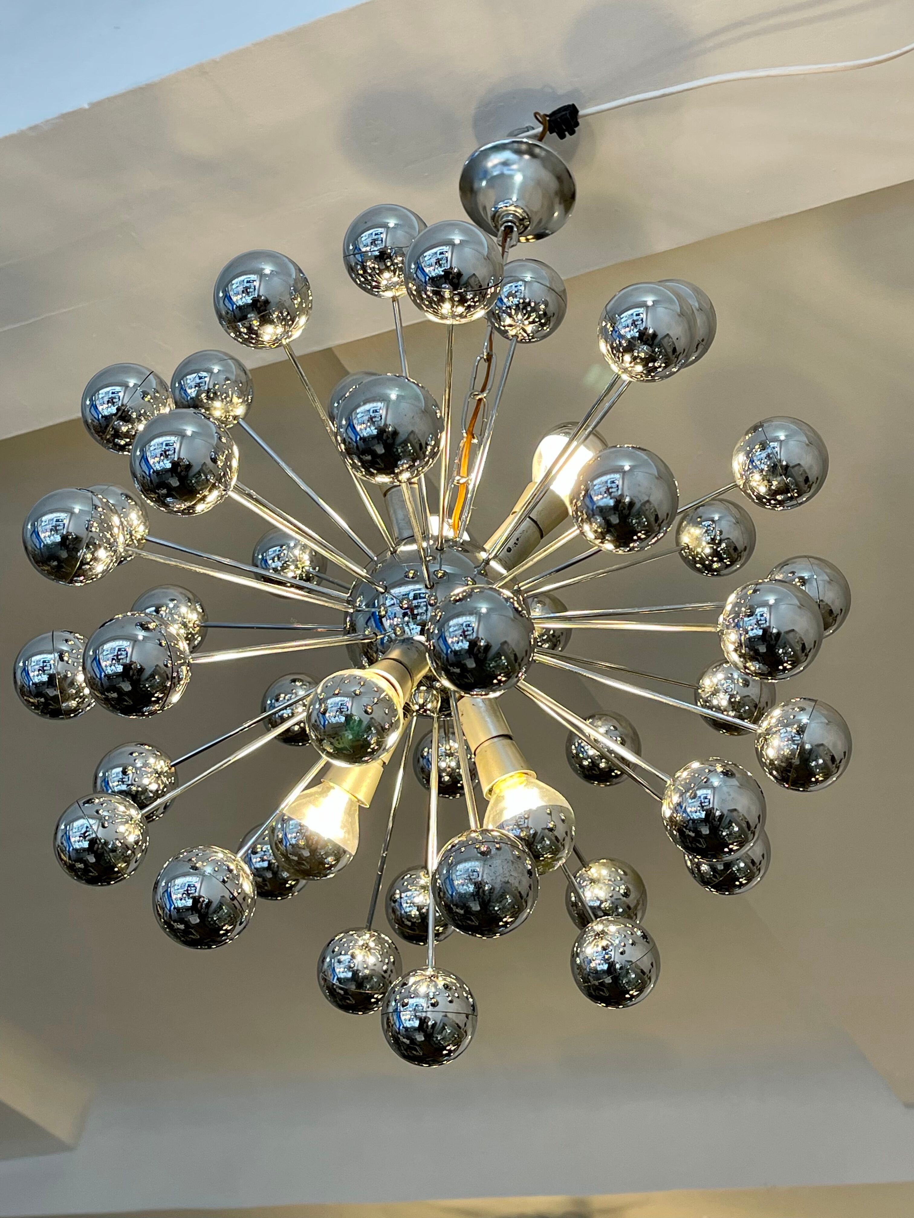 Sputnik chandelier 70