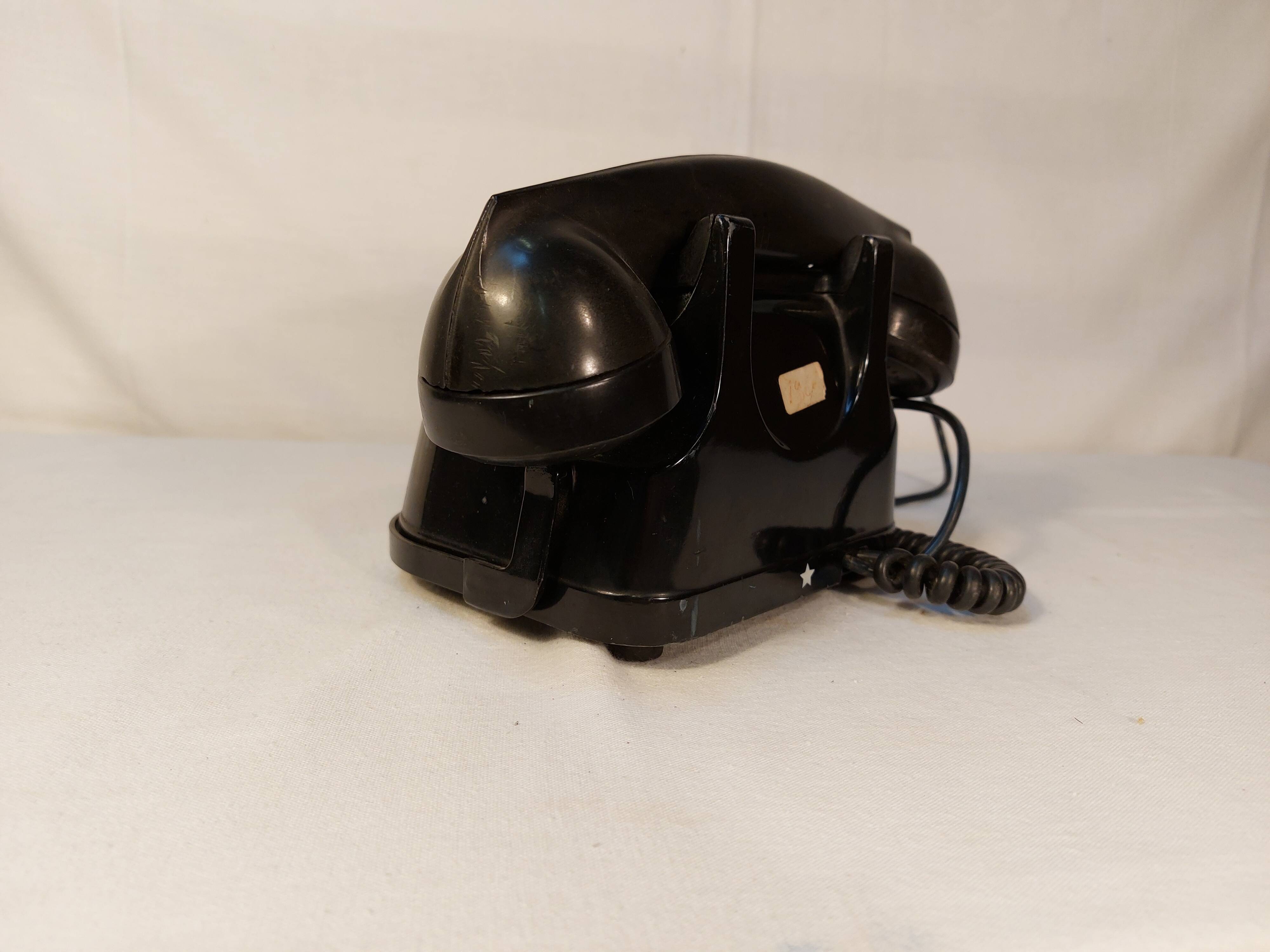 Old Belgian RTT 56B dial telephone in black bakelite