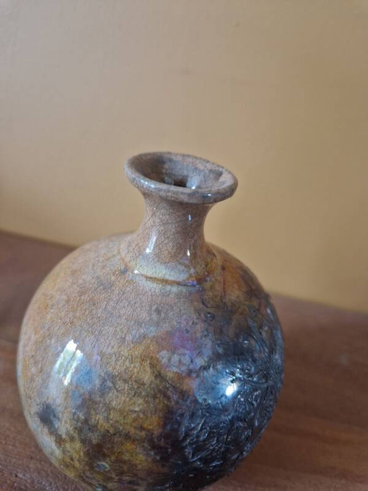 Gisèle Buthod-Garcon (Born in 1954) - Glazed beige ceramic round vase