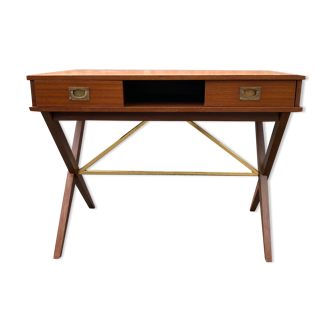 Scandinavian 60s teak desk with 2 drawers.