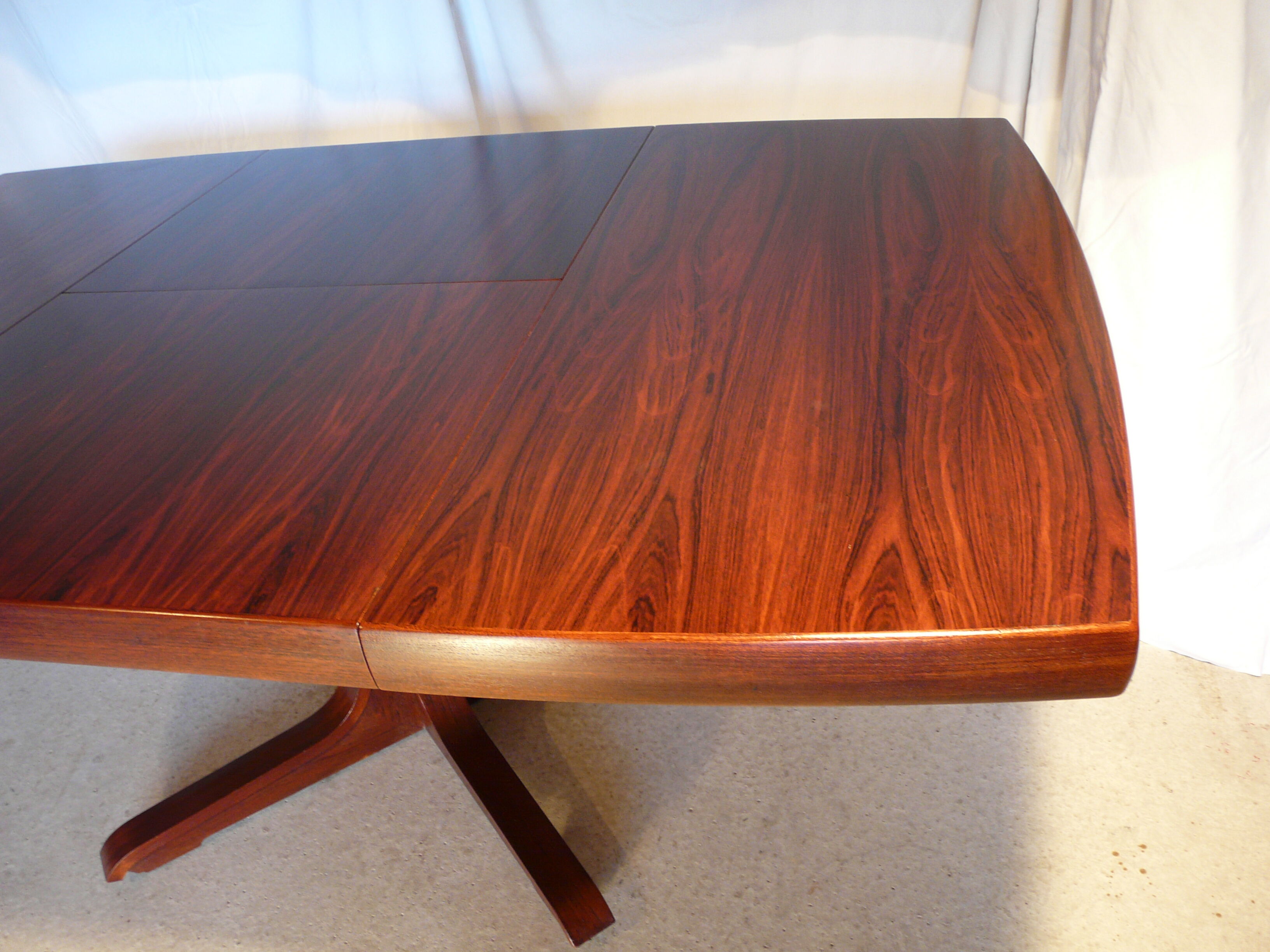 Vintage Scandinavian Baumann stretch table in rosewood