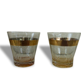5 verres a aperitif vintage 1950, liseré or et chaque fond a une couleur differente