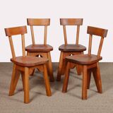 Ensemble de 4 chaises en pin par René Faublée, 1950