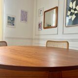 Round extendable rosewood table from the 70s