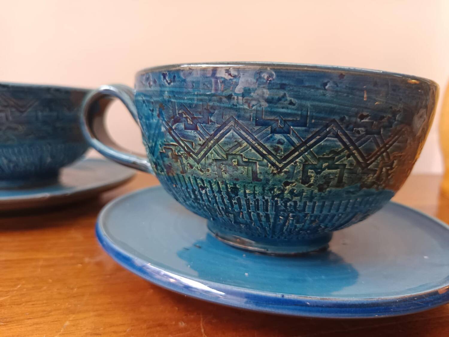 Pair of Aldo Londi breakfast cups, Italy 1960