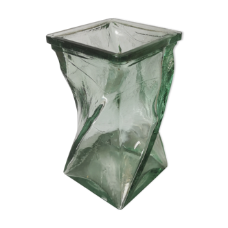 Twisted glass design vase