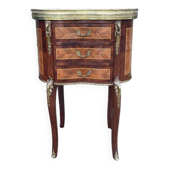 Small Rognon chest of drawers in Louis XV style mahogany