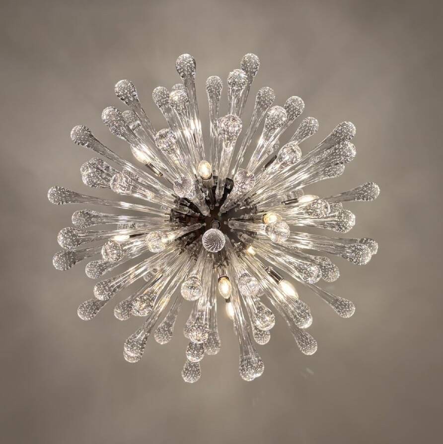 Venetian chandelier "Sputnik" adorned with Murano glass drops, around 1990.