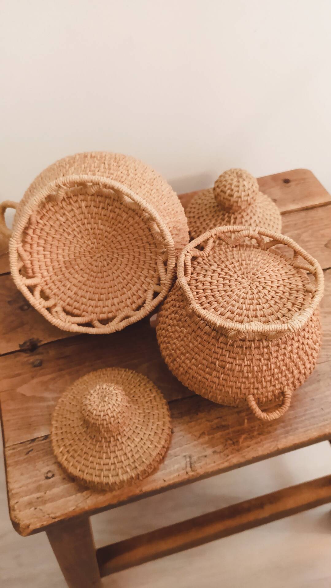 Set of vintage baskets in handmade wicker • Decorative pieces