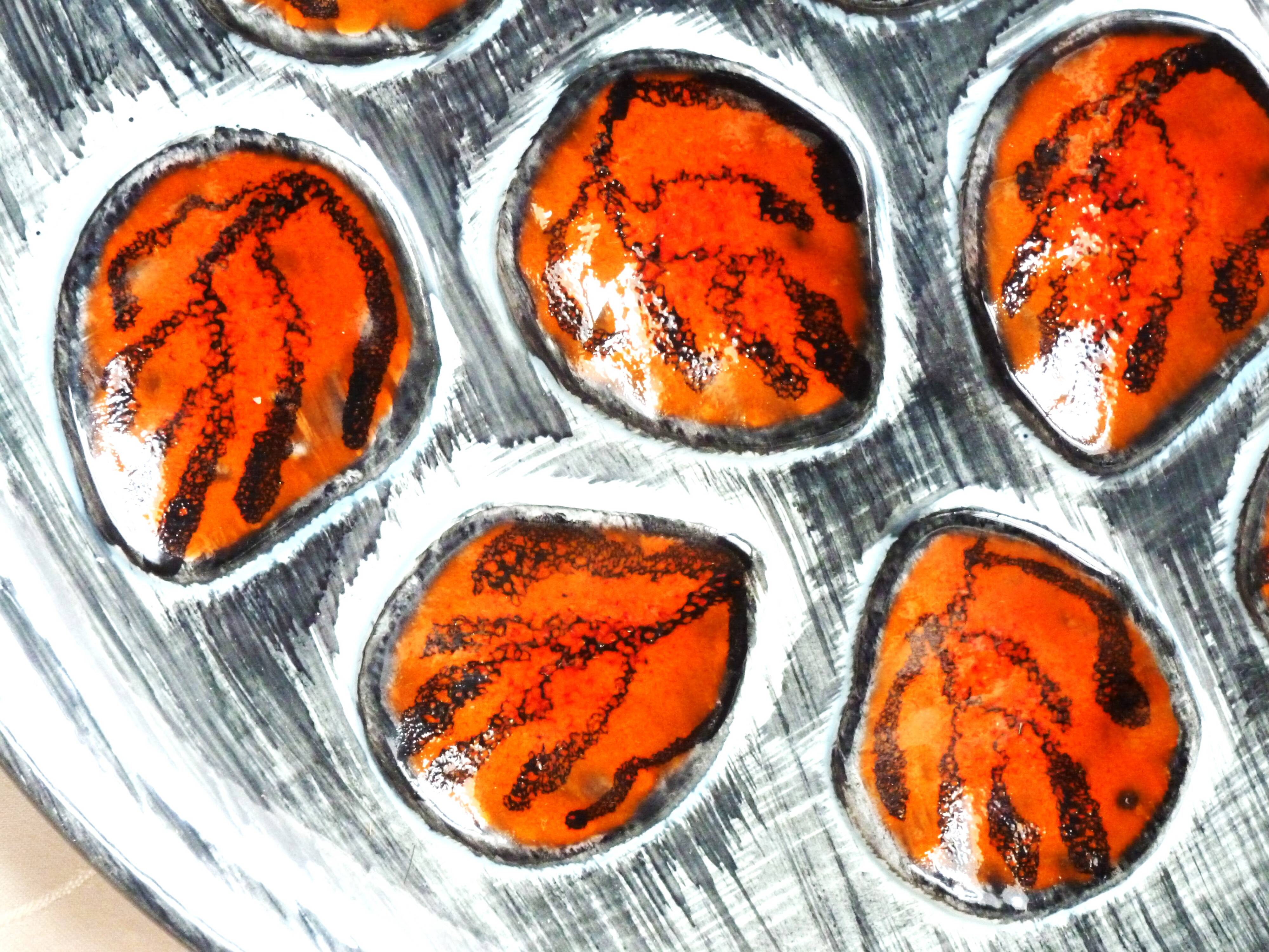 Hand-painted oyster and shellfish presentation plate from Pornic.