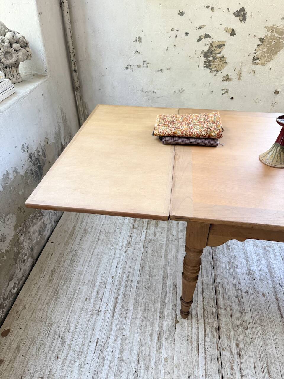 Table de ferme noyer à rallonges 150-250cm