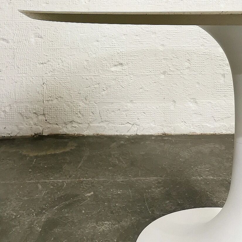 Table à manger pied tulipe 1970
