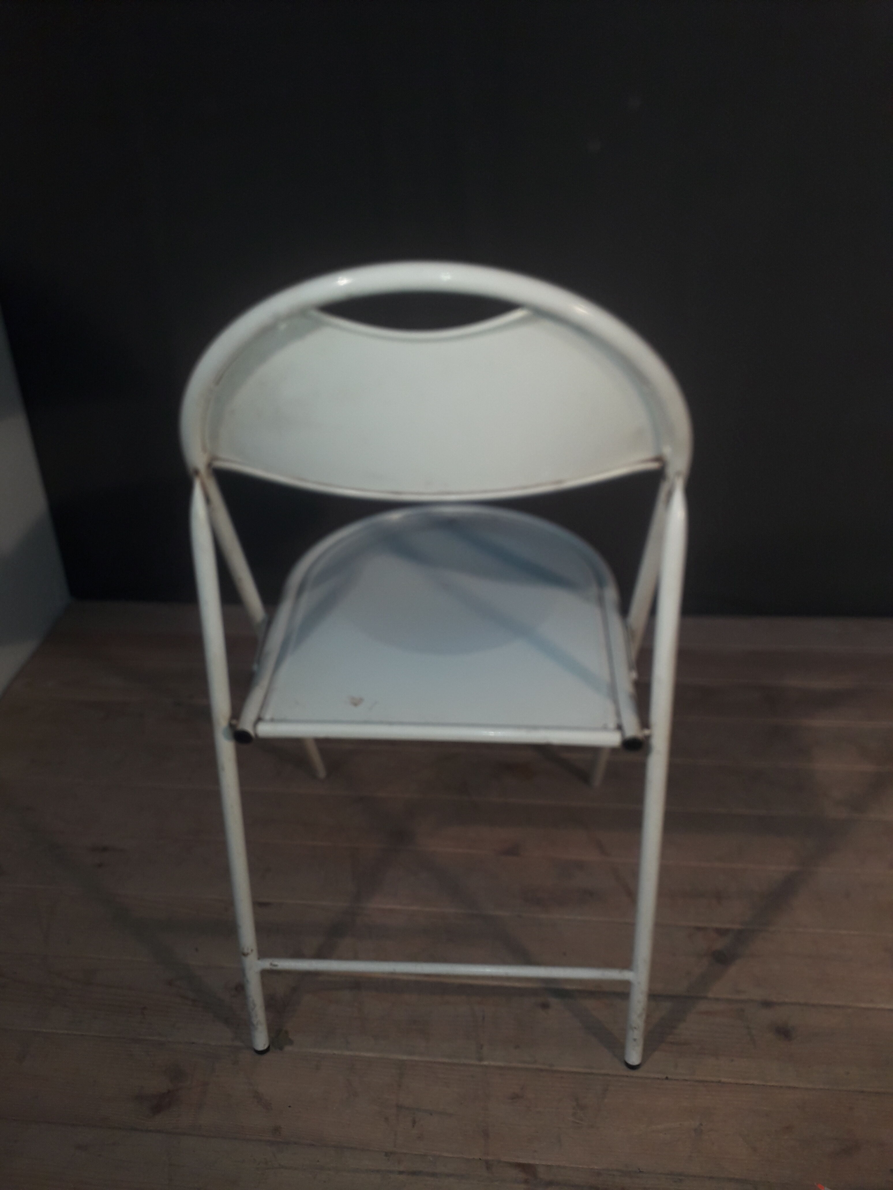 Series of 4 metal folding chairs