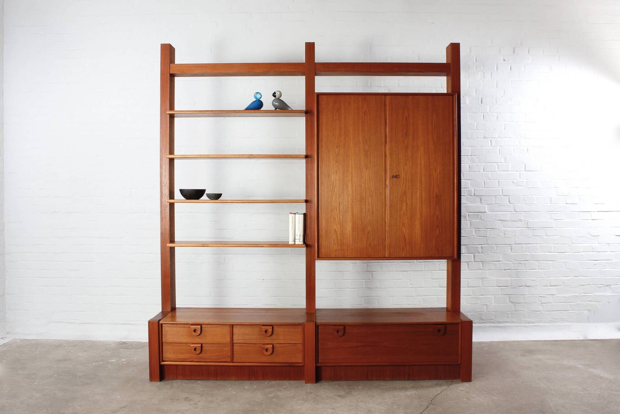 Teak cabinet shelf wall unit RT Möbel Ristenpatt design vintage