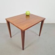 Table d'appoint en teck de HM Møbel, Danemark, années 1960.