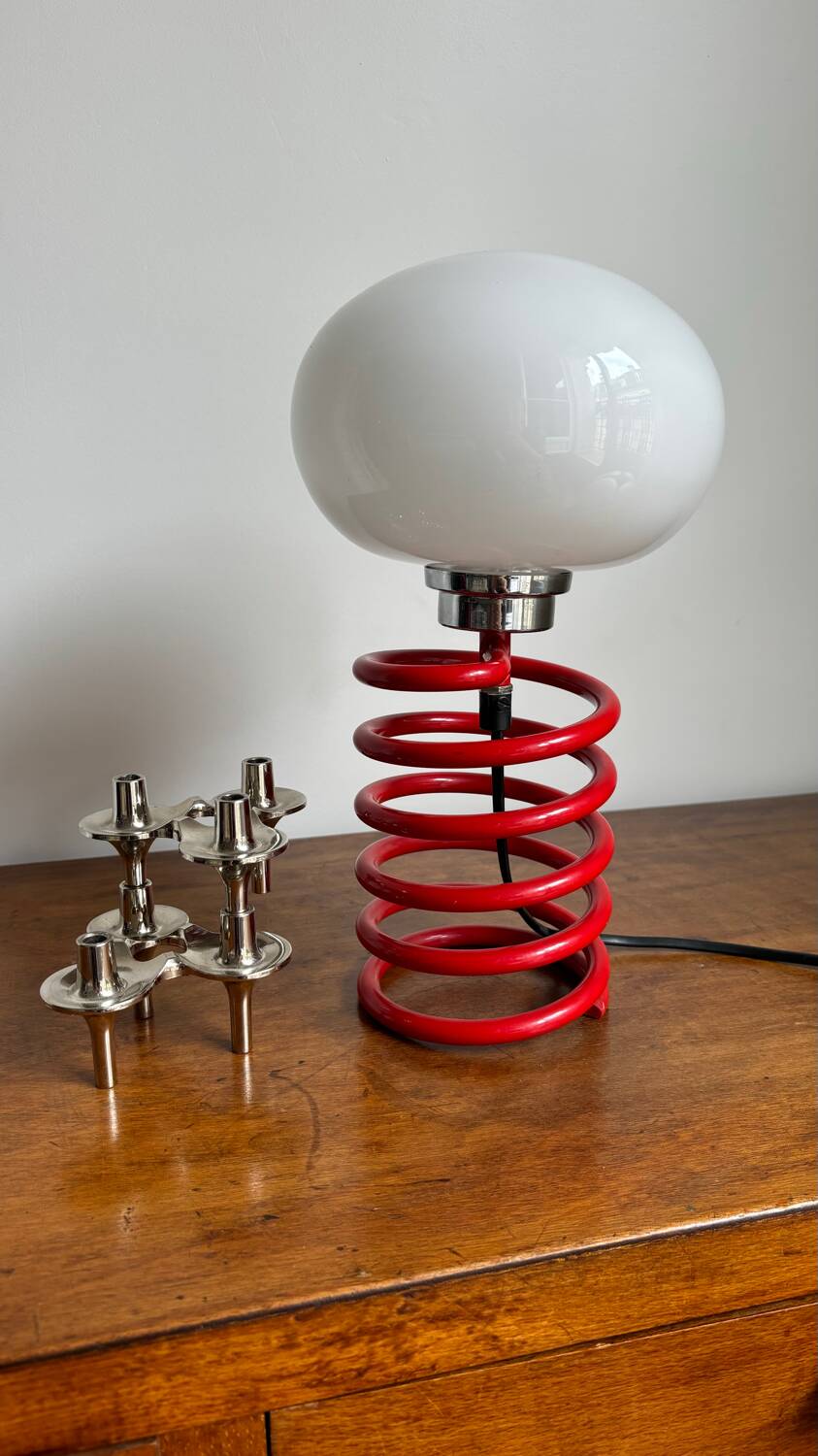Lampe modèle Spring style ingo maurer