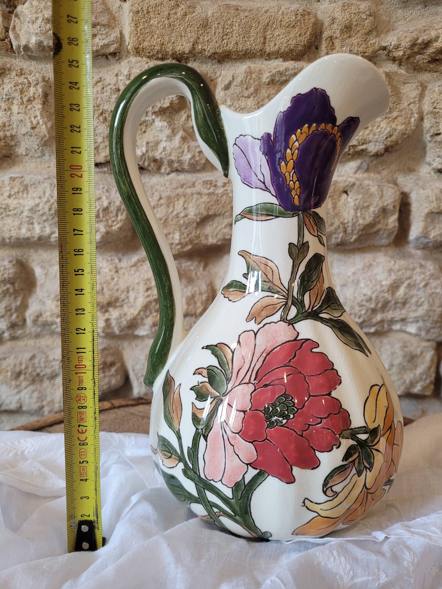 Pichet Gien "Les Grandes Fleurs" 30 June 1984 – Painted earthenware