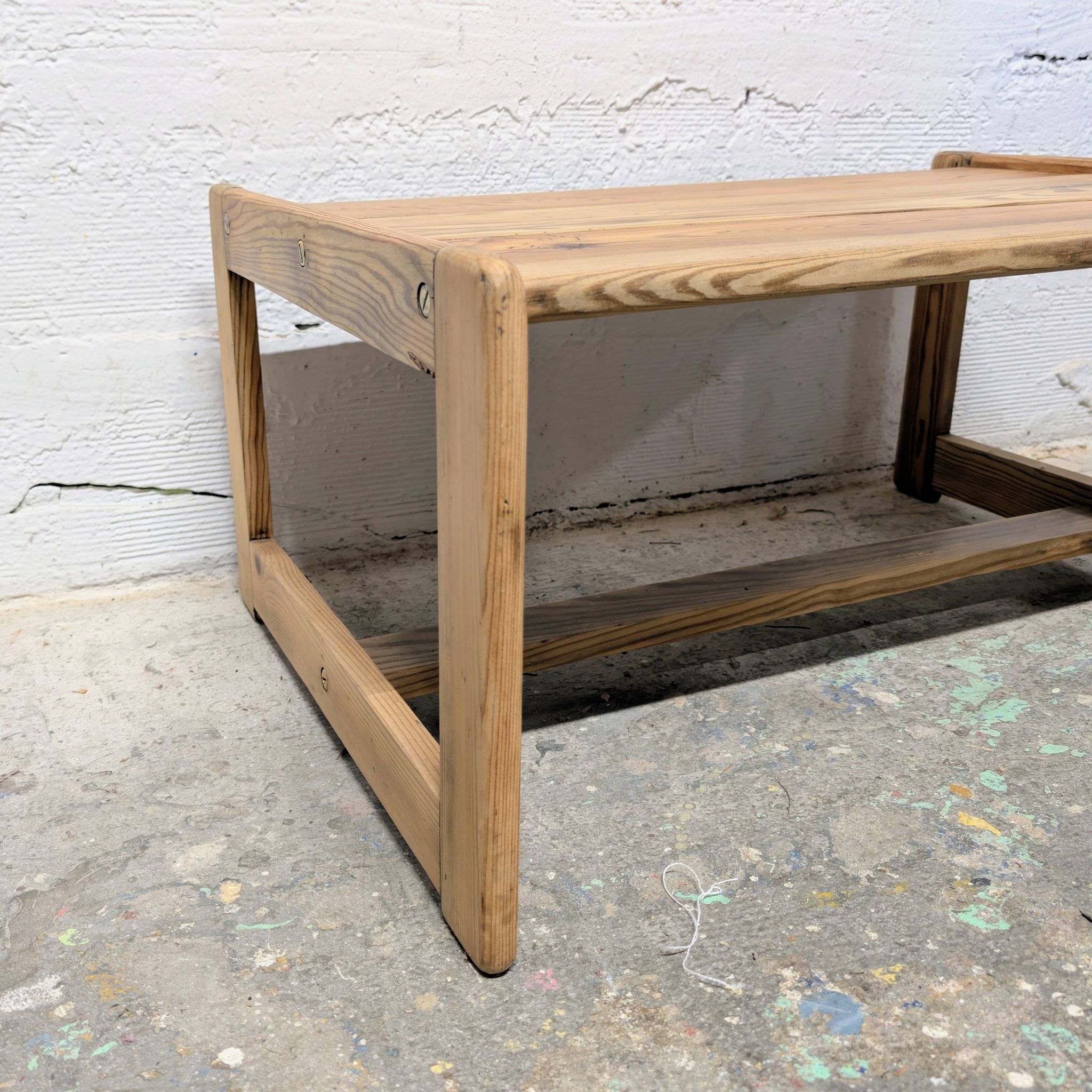 Table basse en pin massif, années 60