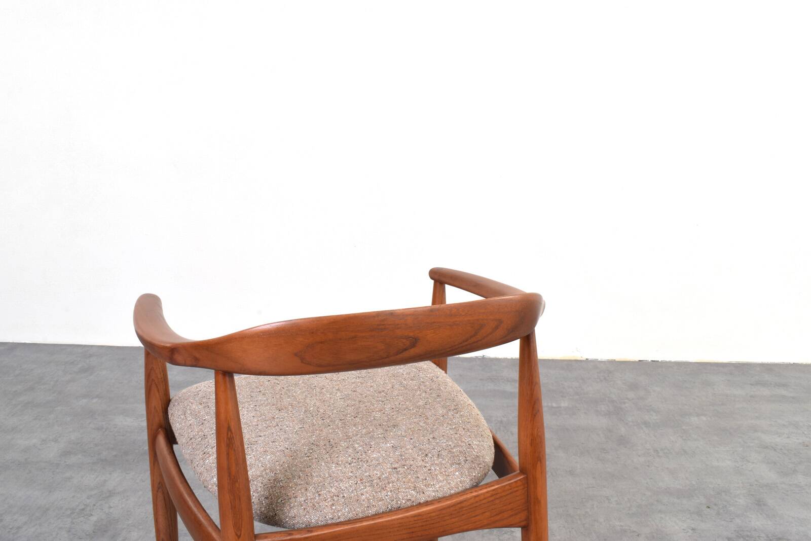 Danish armchair from the mid-century by Illum Wikkelsø for Niels Eilersen, 1960s.