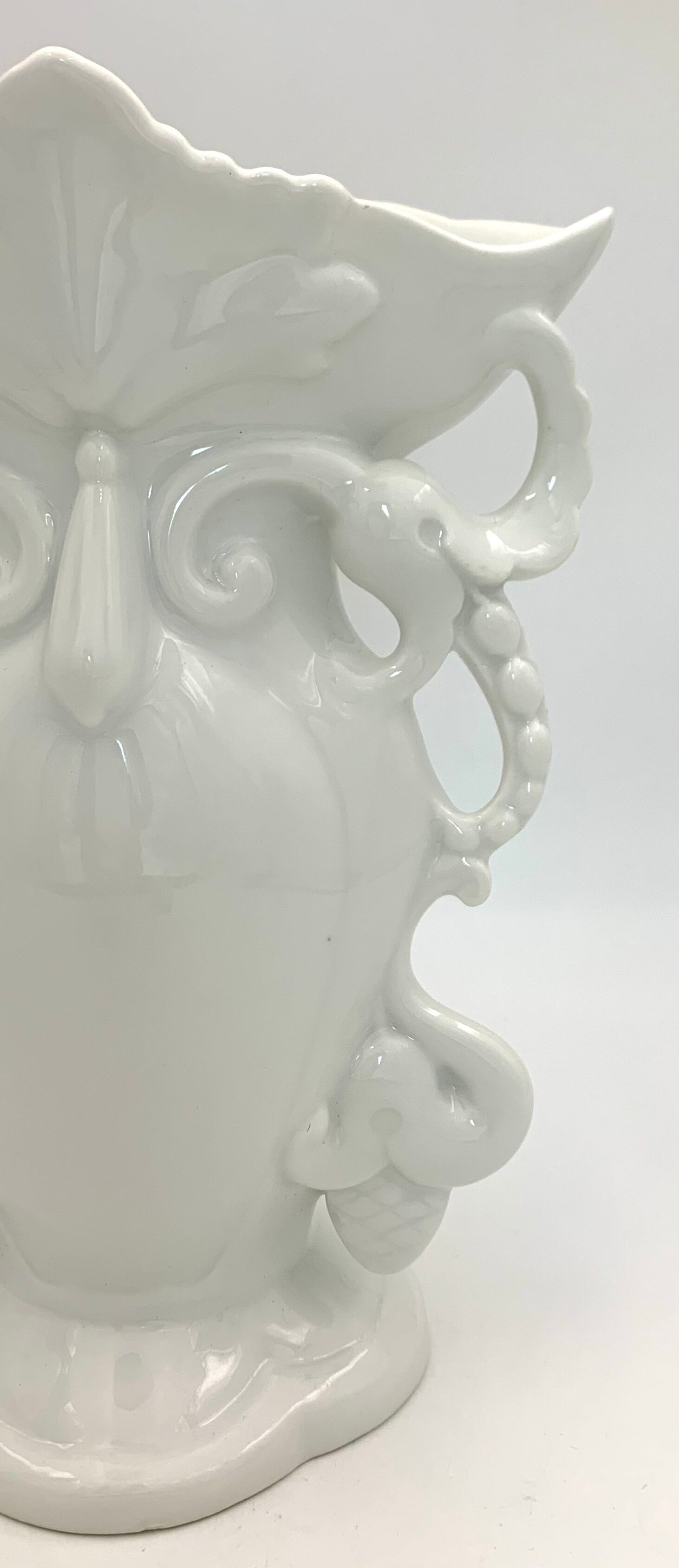 Porcelain vase, church vase, bridal vase, white.
