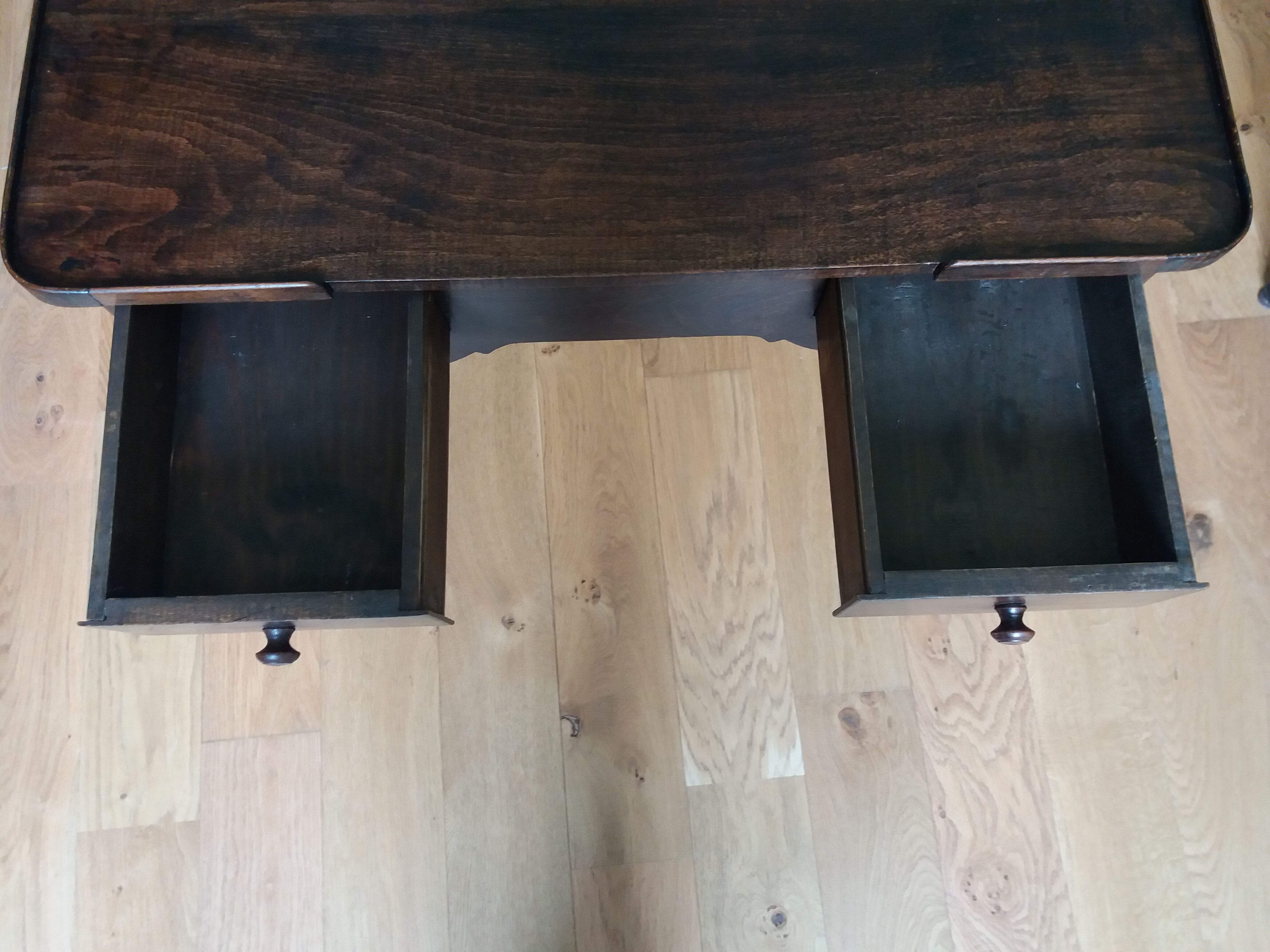 Toilet table console dressing table