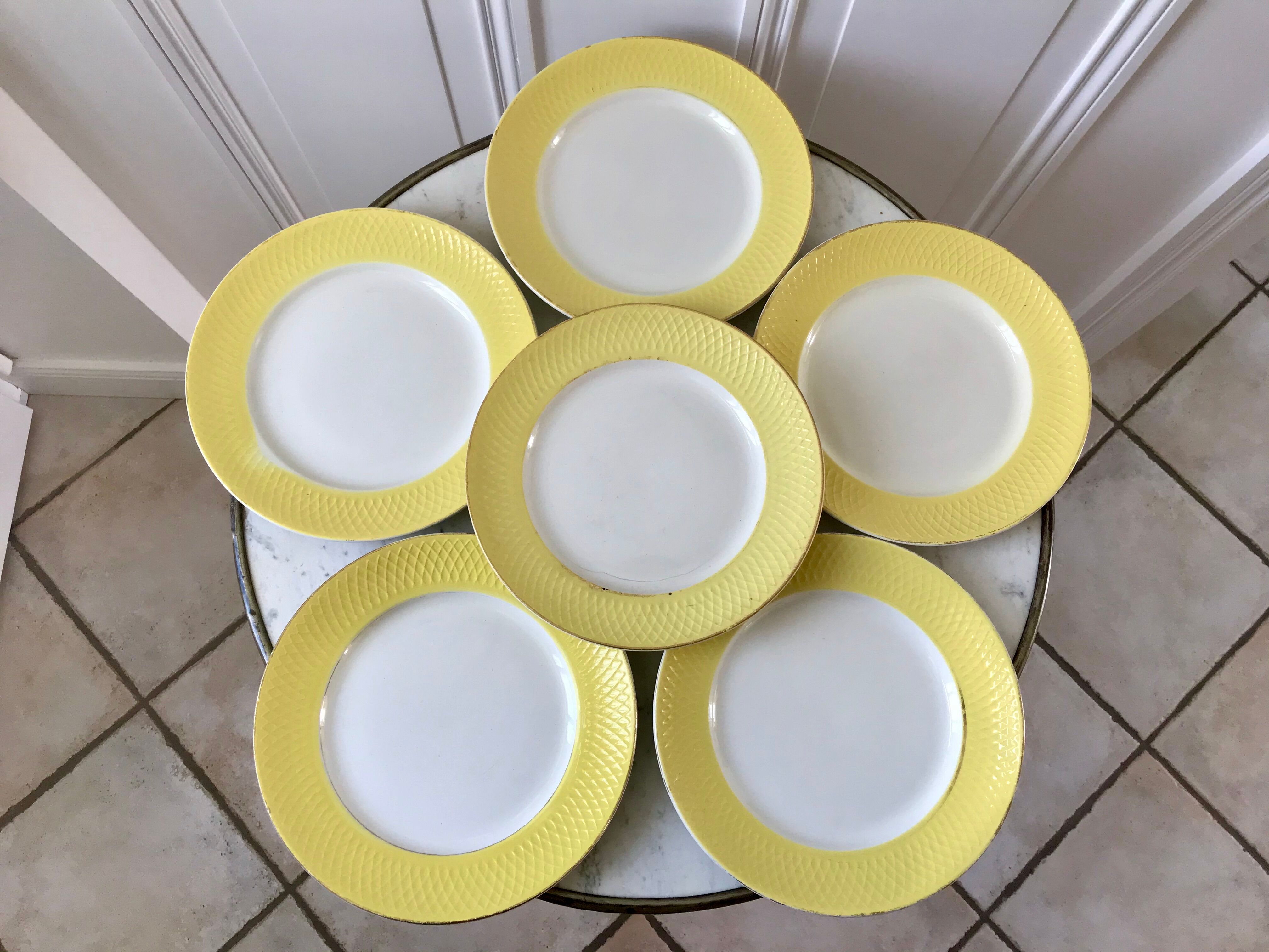 set of 6 flat plates Moulin des Loups textured canary yellow 50s