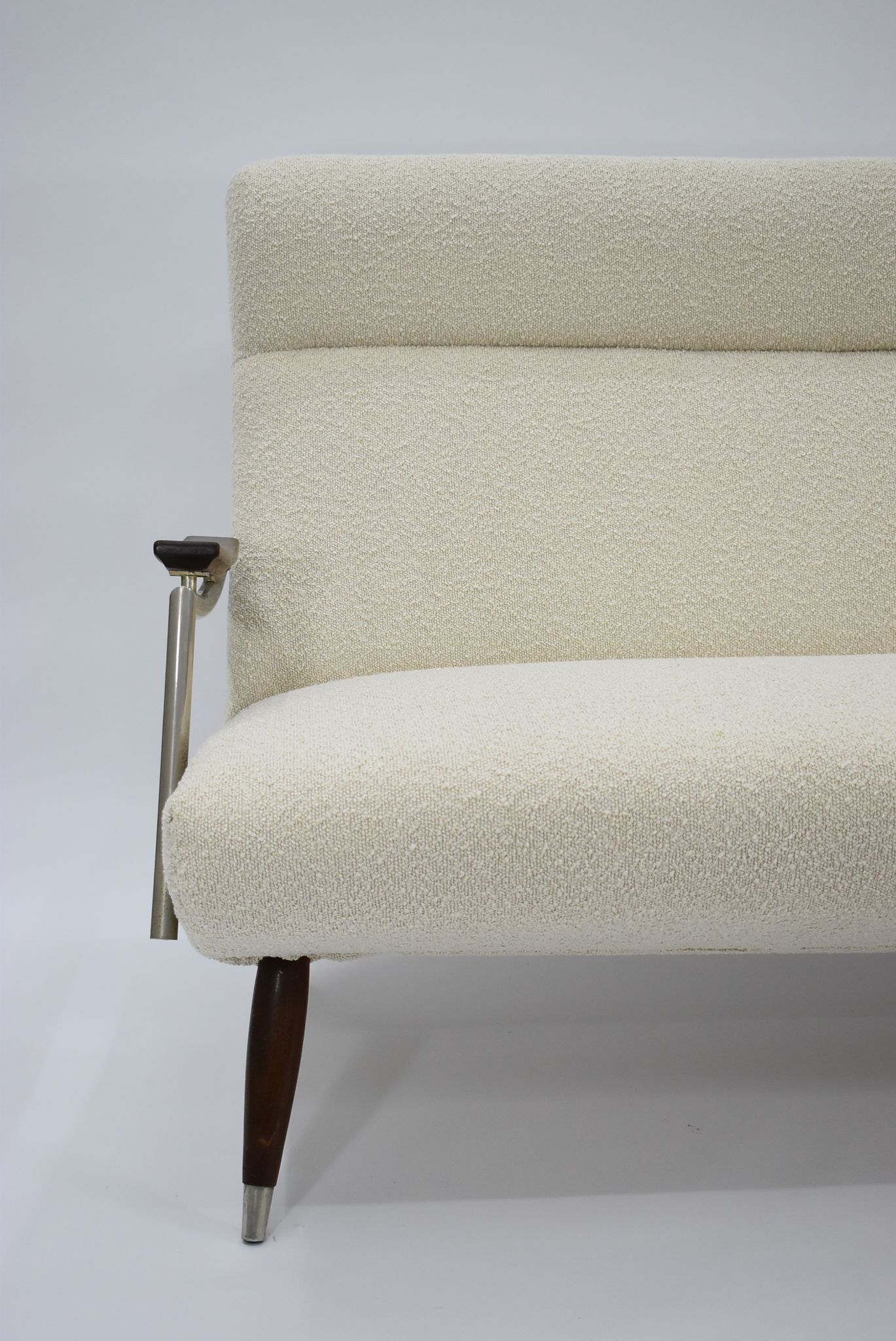 Canapé Danemark années 1960 bouclé beige