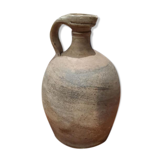 Terracotta pot