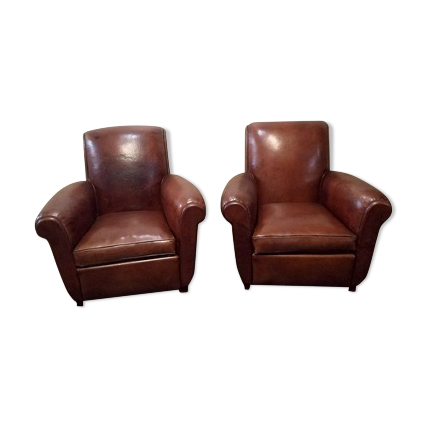 Club armchairs with straight backrest