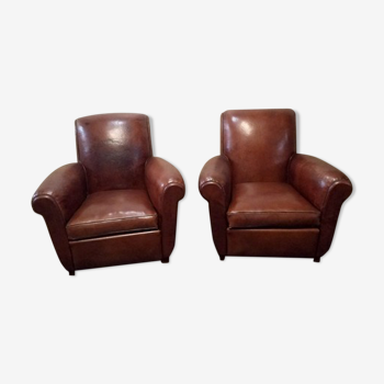 Club armchairs with straight backrest