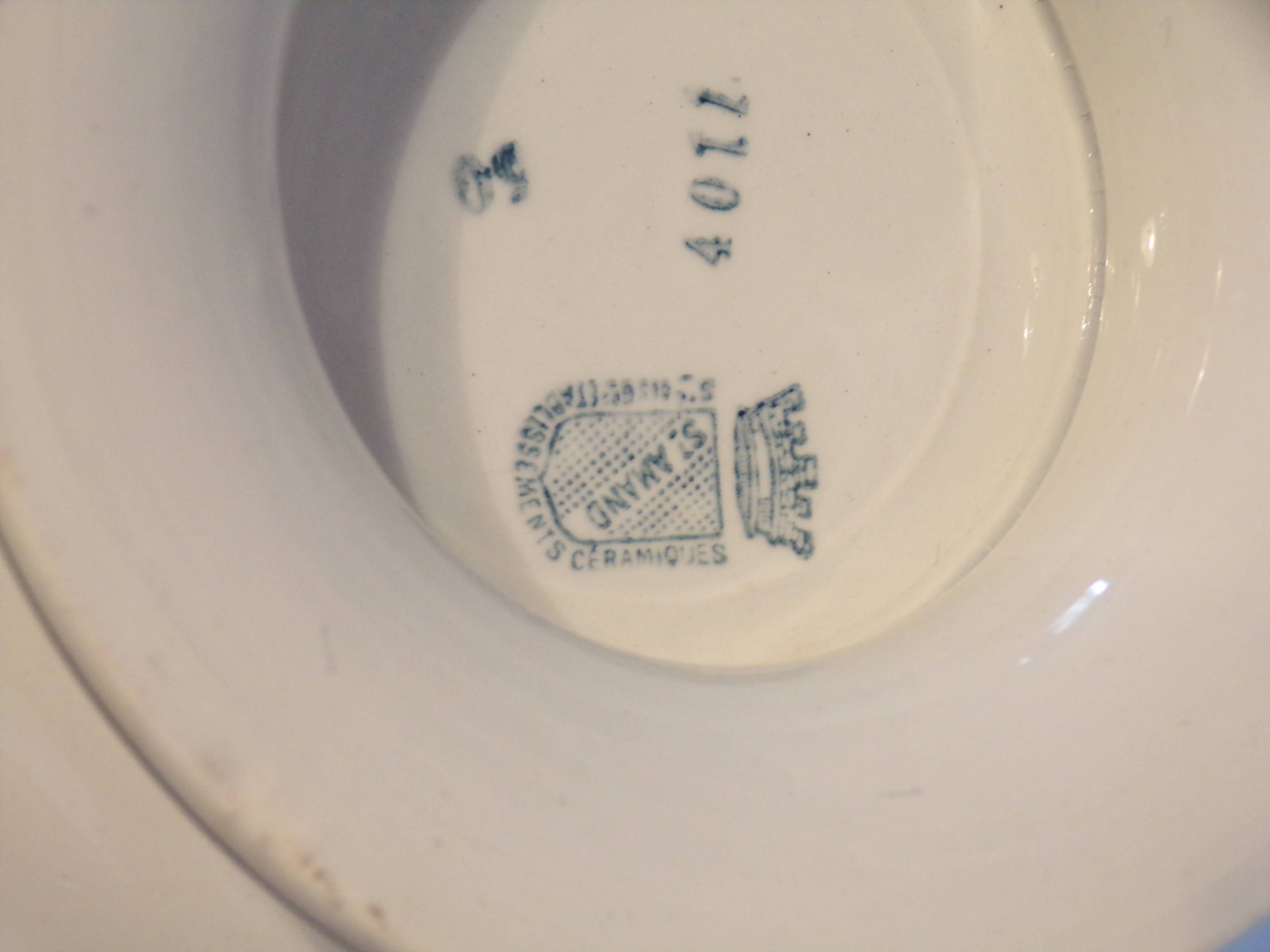 Old iron earth compote bowl St Amand 4011