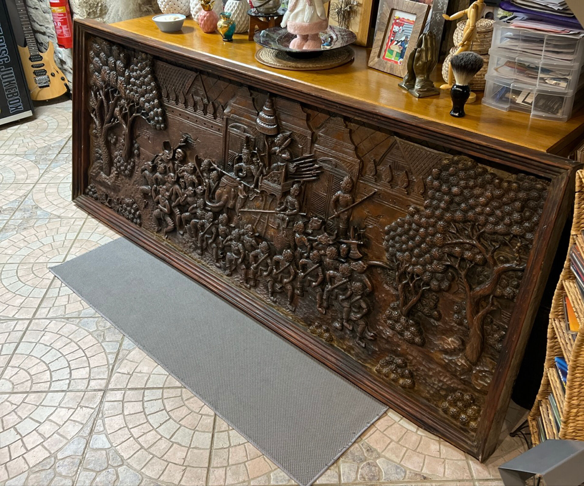 Large Balinese carved panel - scene from the Ramayana