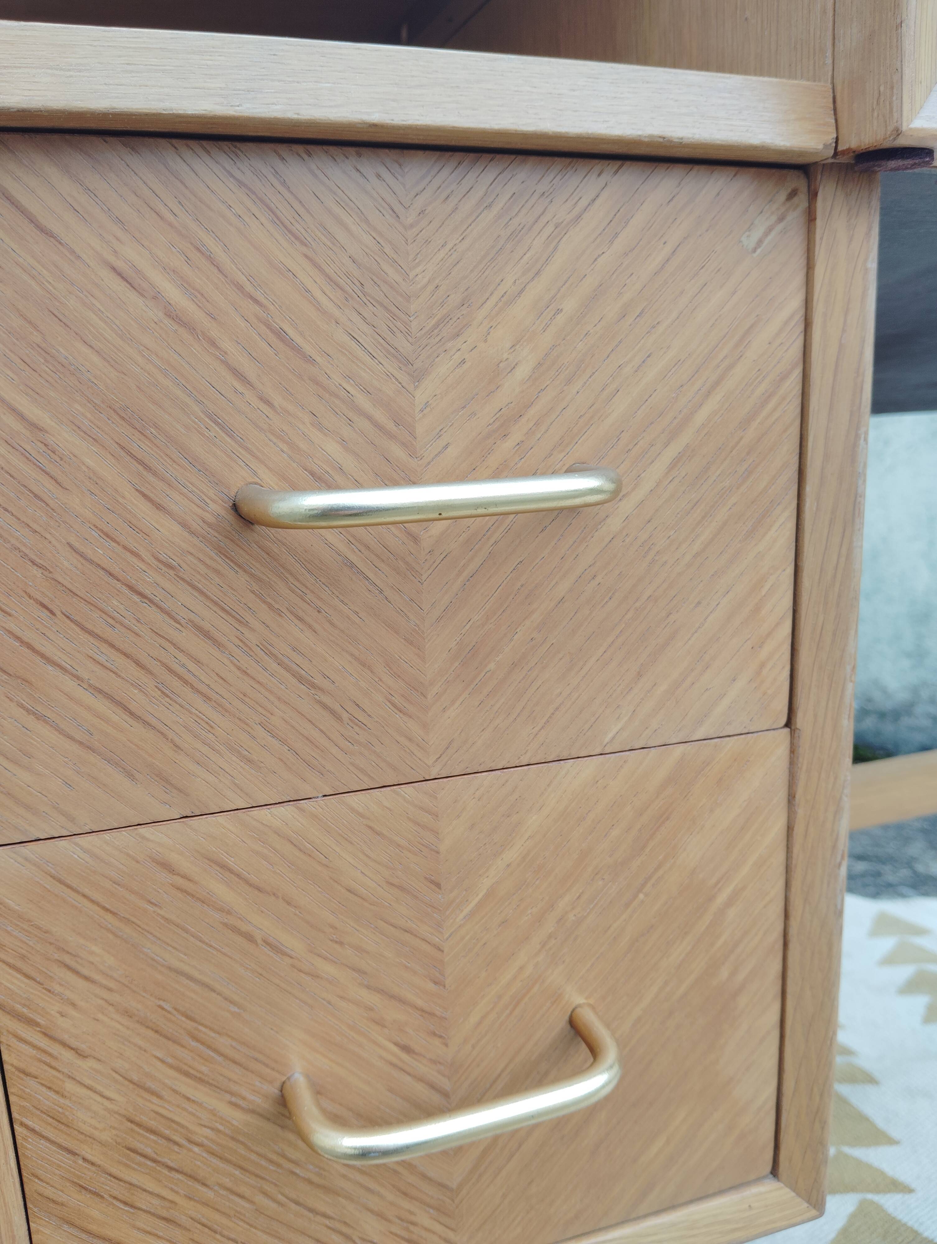 Scandinavian desk based on a Singer piece of furniture.