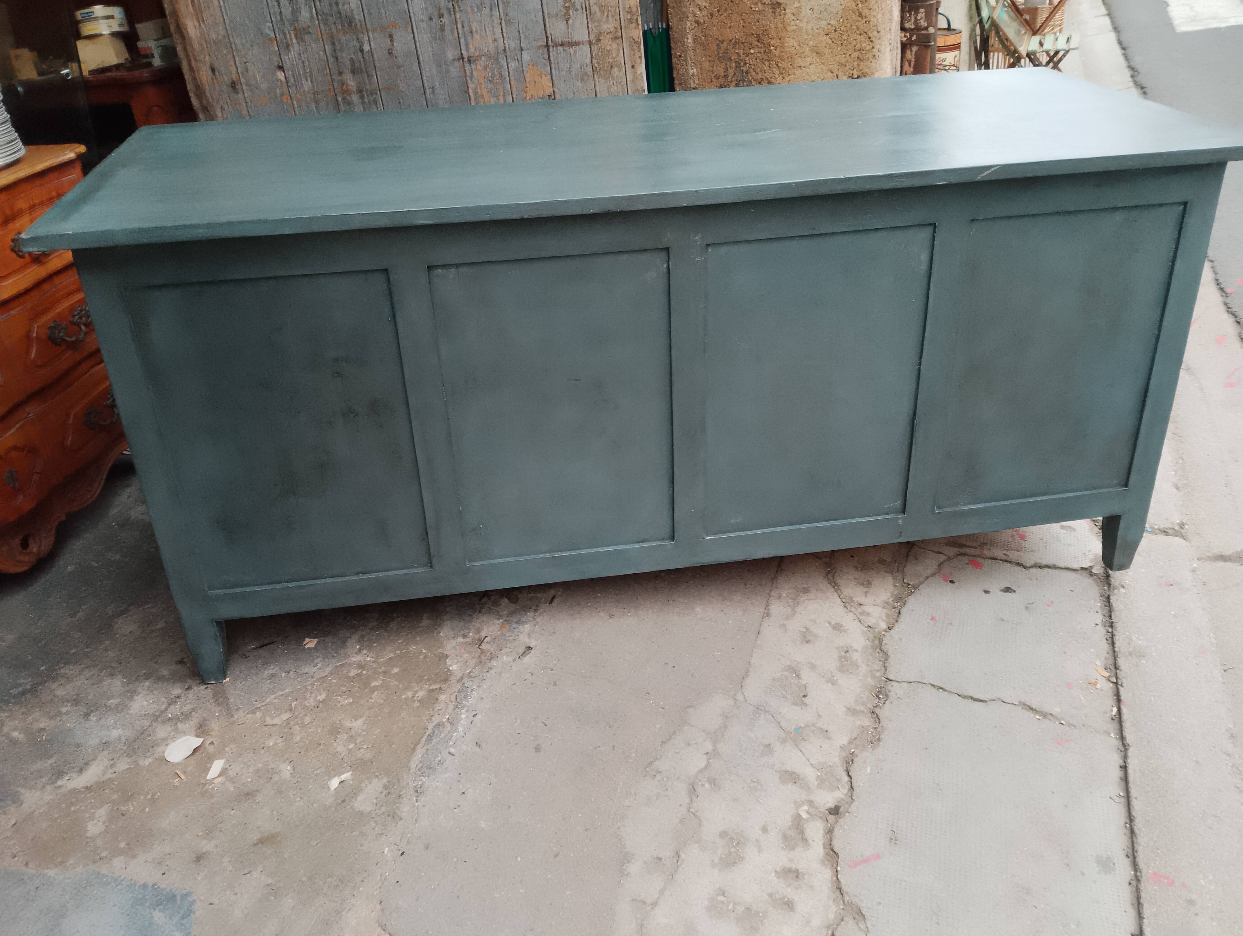 workbench, counter
