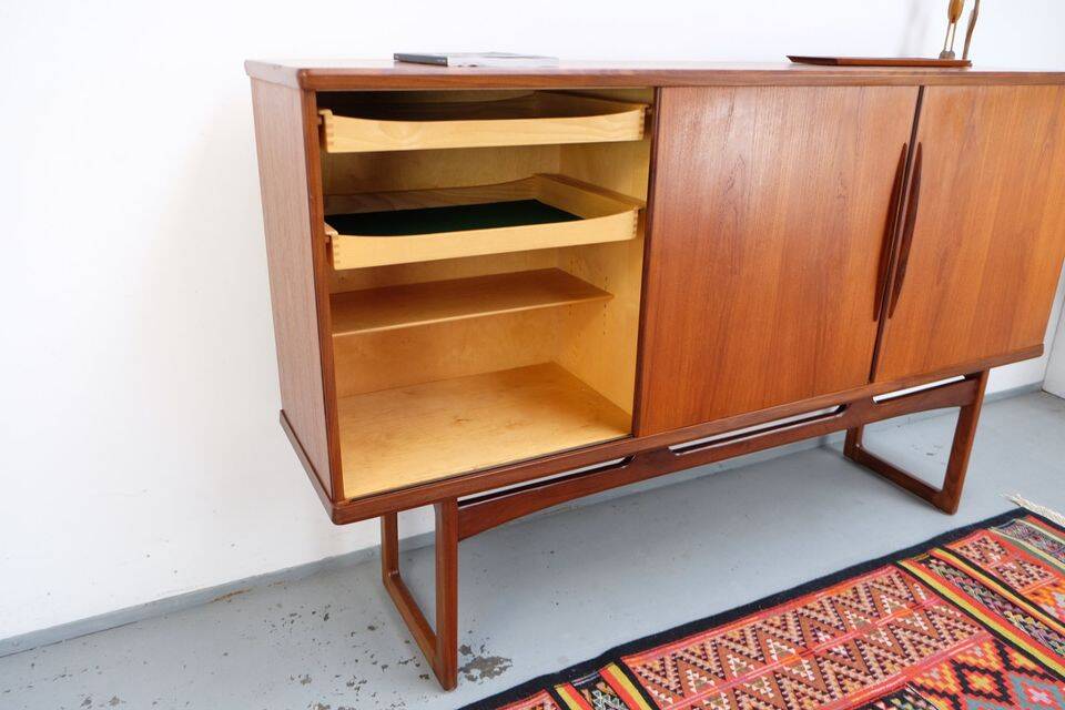 Teak high sideboard in vintage style from the 60s-70s, Vamo style, 60s-70s.