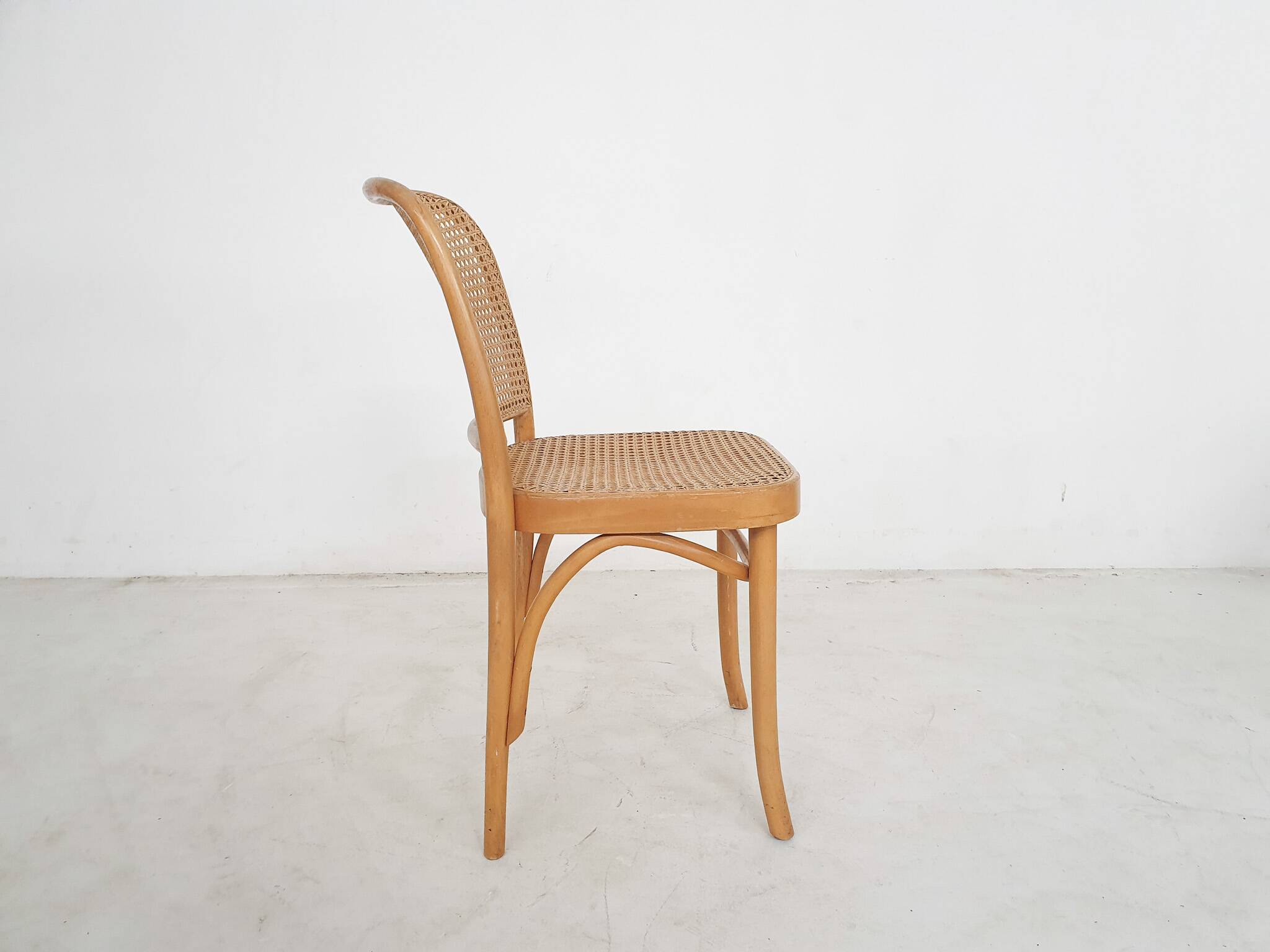Joseph Hoffmann for Thonet Model No. 811 dining chair, Czechoslovakia, 1920