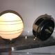 Lampe opaline sur marbre avec réveil Jaz
