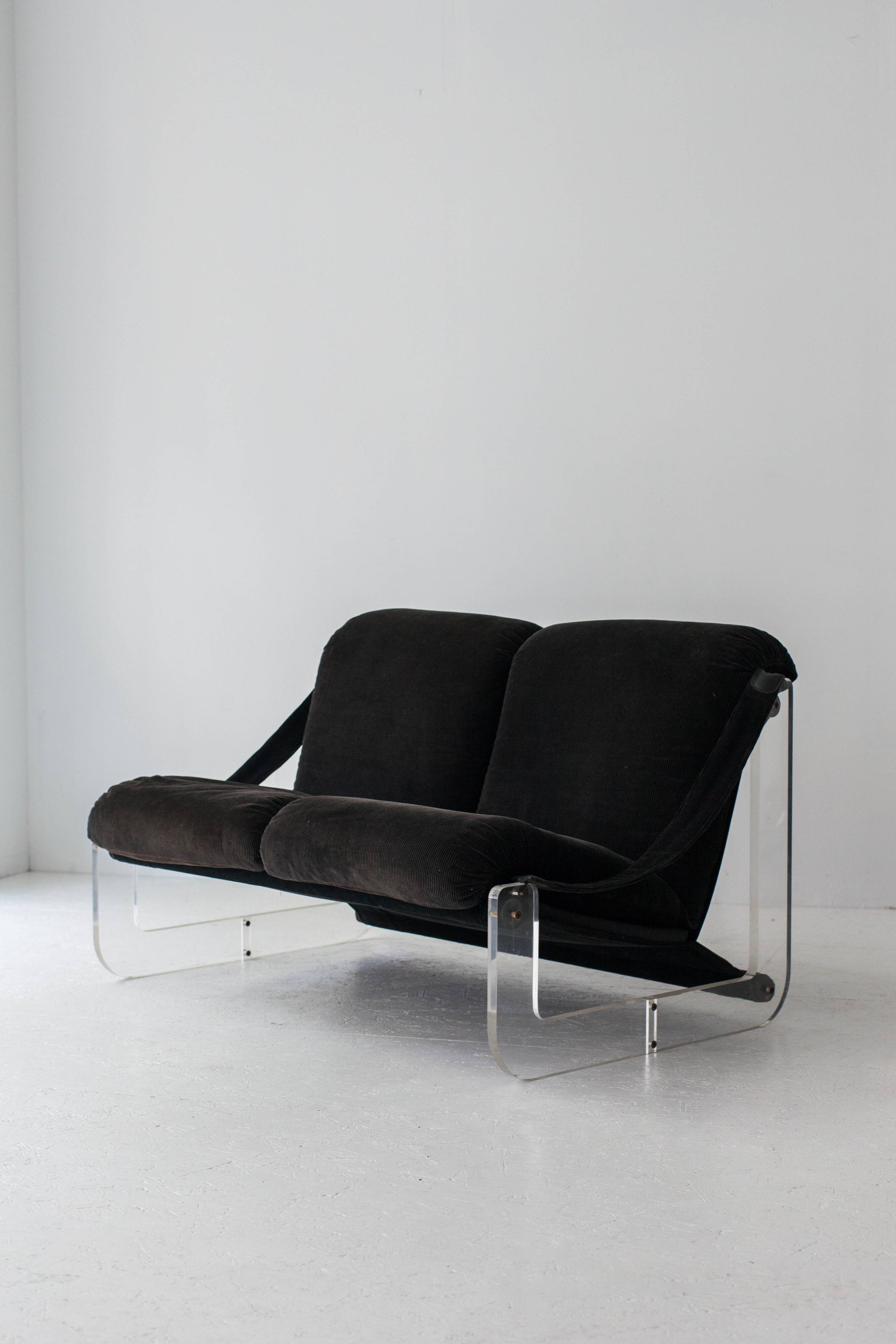‘IN' 2-seater by Roberto Lera for Art & Form Italy