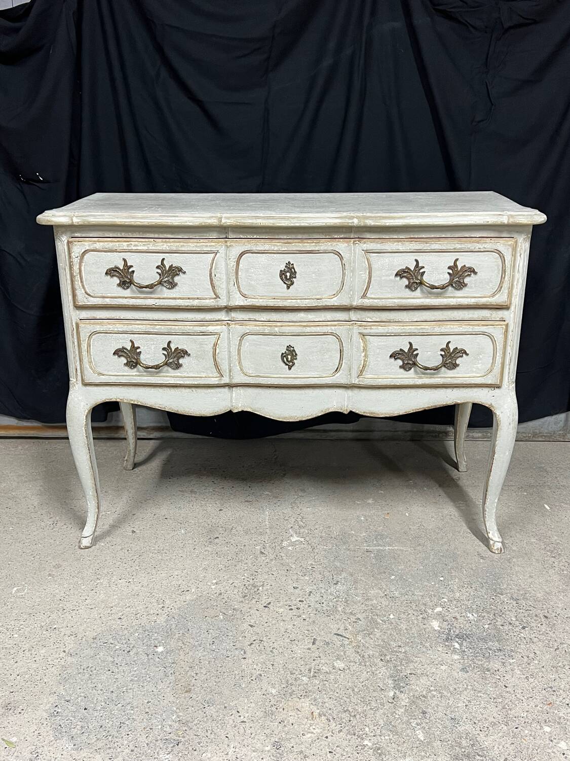 Louis XV style chest of drawers