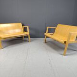 Bancs en contreplaqué du milieu du siècle
