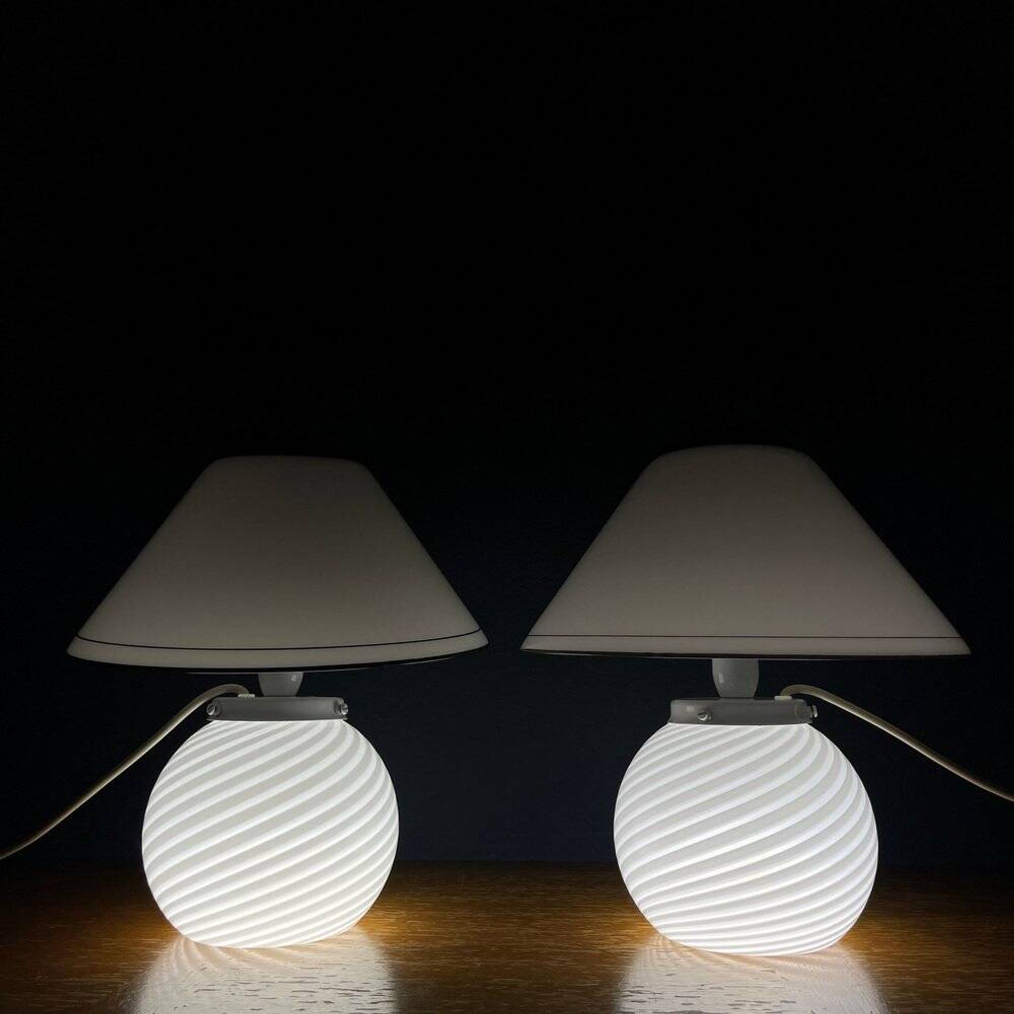 Lampes de table Murano blanches, années 1970, lot de 2