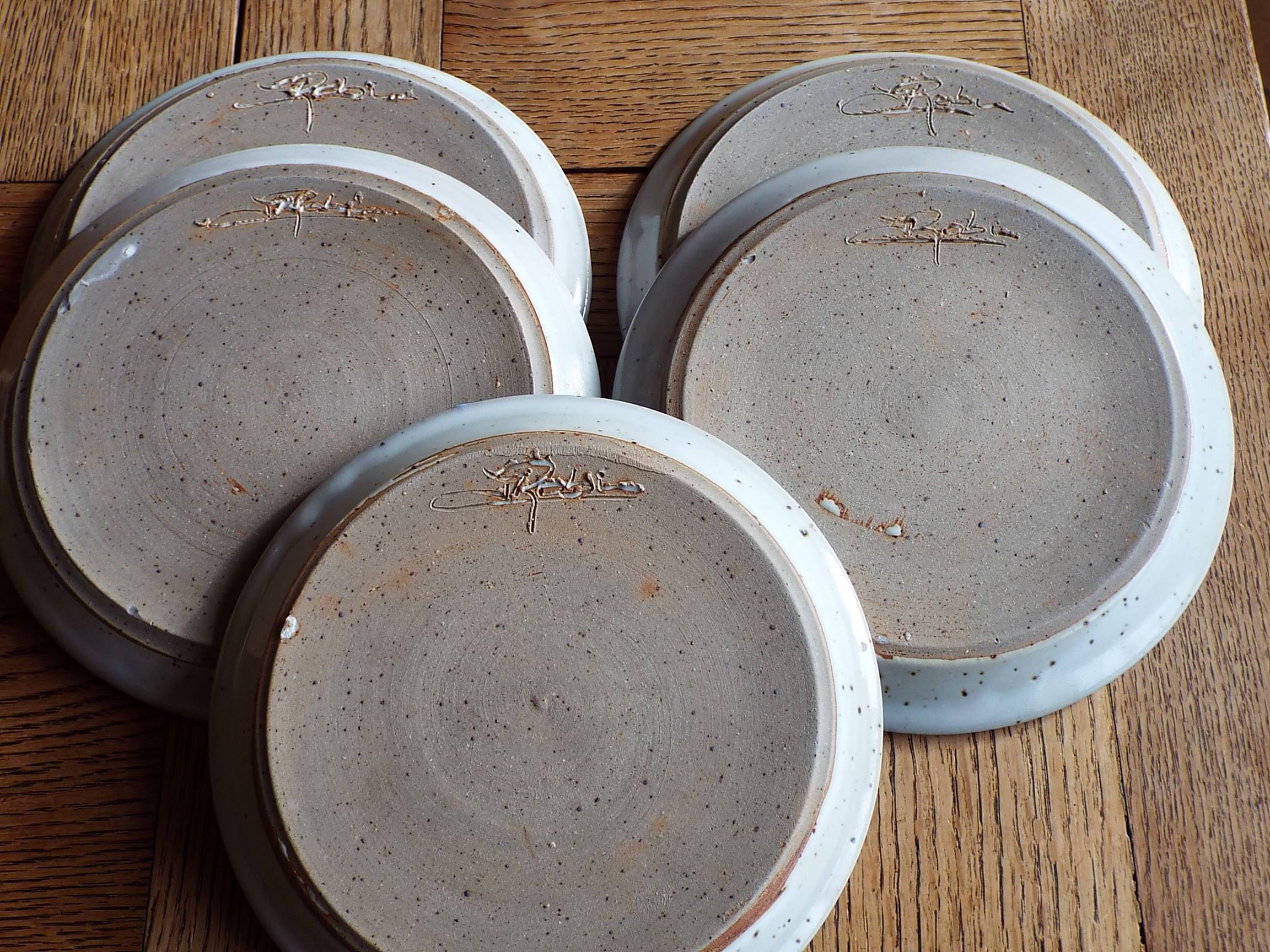 5 stoneware dessert plates