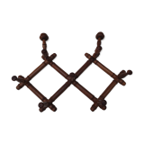 Coats extendable wooden door