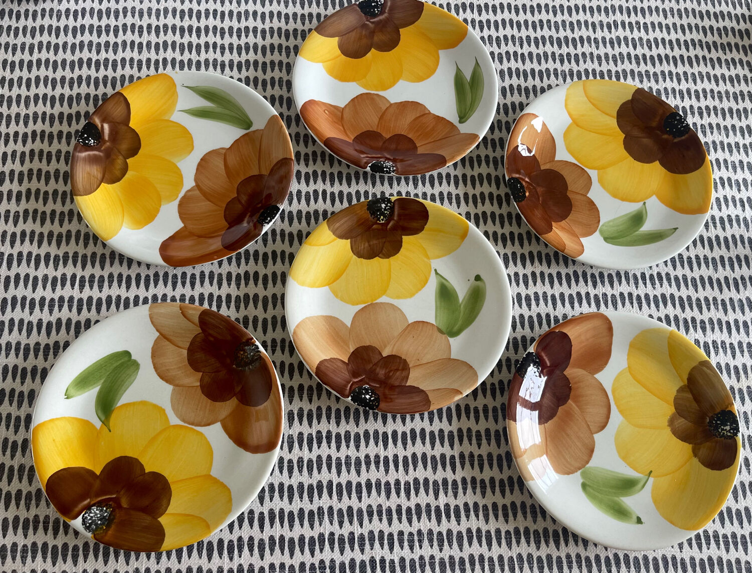 6 dessert plates Castellania 1970